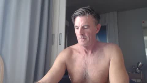 Snapshot of jam_on_it chatting on March 1, 7:08 am JAM online show from March 1, 7:08 am