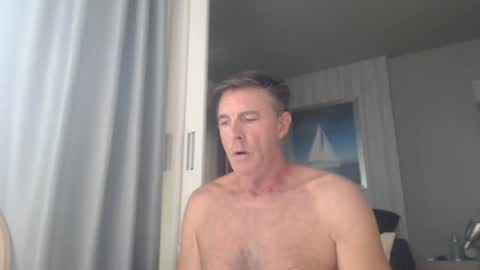 Snapshot of jam_on_it chatting on March 7, 3:51 am JAM online show from March 7, 3:51 am