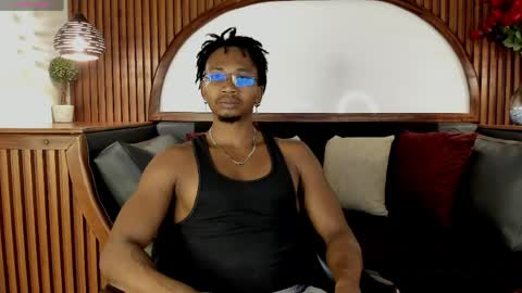   online show from April 8, 2:44 am