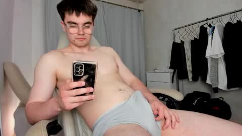 Hey there Im Jame online show from June 6, 8:57 pm