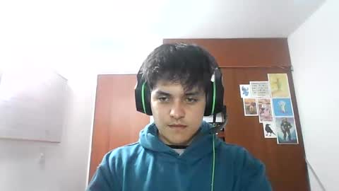 Snapshot of james__taylor21 chatting on December 12, 4:04 am JAMES TAYLOR online show from December 12, 4:04 am