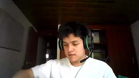 Snapshot of james__taylor21 chatting on October 5, 9:24 pm JAMES TAYLOR online show from October 5, 9:24 pm