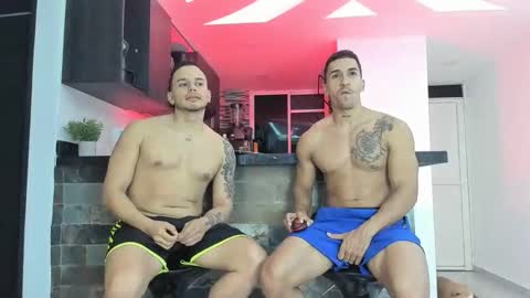 Snapshot of james_and_max chatting on May 4, 4:41 am james_and_max online show from May 4, 4:41 am