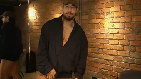 Snapshot of james_axel chatting on July 26, 2:46 pm James Axel online show from July 26, 2:46 pm