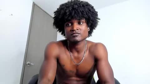 james_makony_1 online show from December 28, 7:22 am