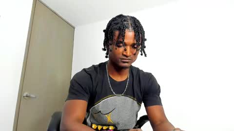 james_makony_1 online show from January 2, 11:09 am