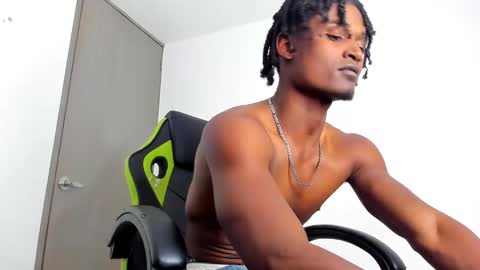 james_makony_1 online show from January 6, 6:25 am