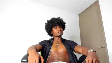 james_makony_1 online show from January 16, 5:11 am