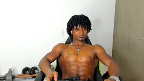 james_makony_1 online show from February 10, 8:09 am