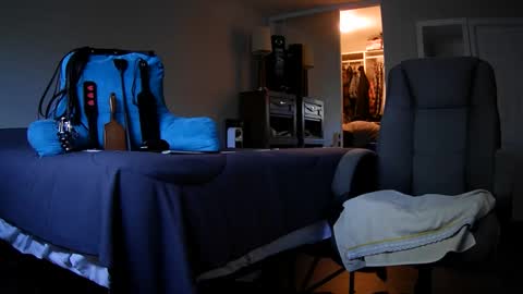 Snapshot of jamesbondage_0069 chatting on December 31, 10:45 pm James Bondage online show from December 31, 10:45 pm