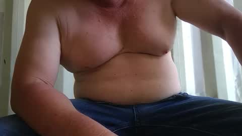 Snapshot of jameses19 chatting on February 15, 5:37 am jameses19 online show from February 15, 5:37 am