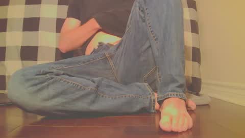 Snapshot of jamesknight57 chatting on November 23, 2:11 am James online show from November 23, 2:11 am