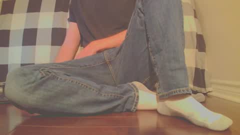 Snapshot of jamesknight57 chatting on November 24, 12:43 am James online show from November 24, 12:43 am