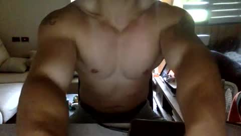 Snapshot of jamesmo820913 chatting on October 11, 2:22 am jamesmo820913 online show from October 11, 2:22 am