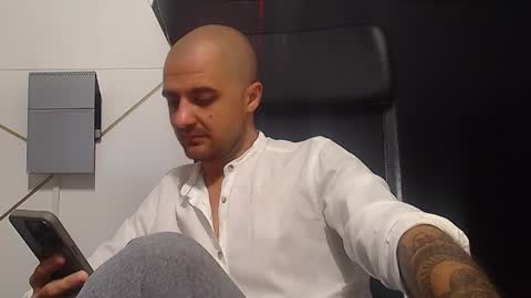 JamesMyers online show from July 9, 3:43 am
