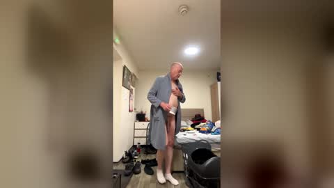 jamesoil632 online show from March 31, 8:42 pm