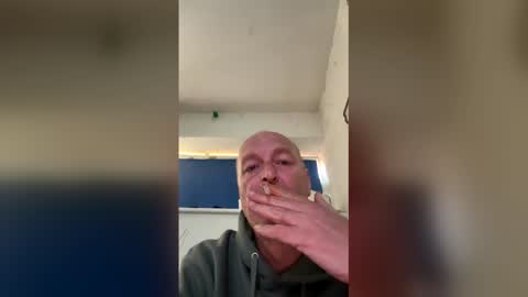 jamesoil632 online show from April 21, 8:20 am