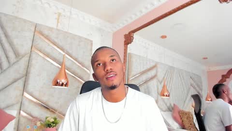 Snapshot of jamesparck chatting on January 3, 3:44 pm James online show from January 3, 3:44 pm