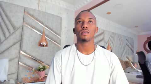 Snapshot of jamesparck chatting on January 11, 6:12 pm James online show from January 11, 6:12 pm