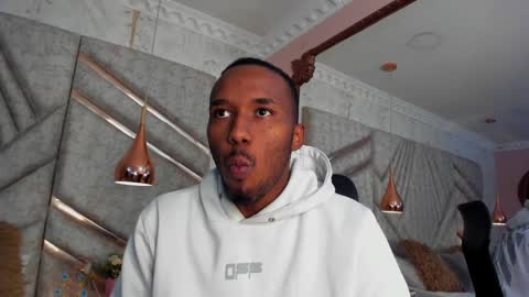 Snapshot of jamesparck chatting on January 21, 12:18 pm James online show from January 21, 12:18 pm