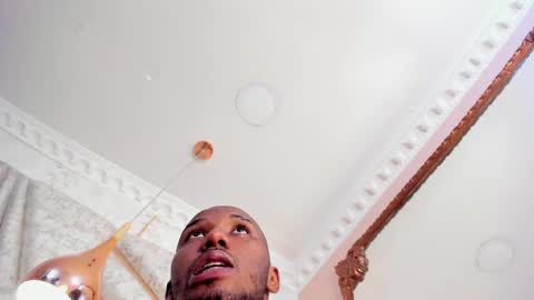 Snapshot of jamesparck chatting on February 25, 6:42 pm James online show from February 25, 6:42 pm