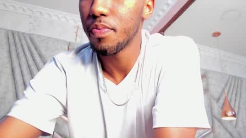 Snapshot of jamesparck chatting on February 27, 6:20 pm James online show from February 27, 6:20 pm