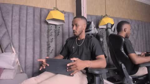 Snapshot of jamesparck chatting on February 26, 8:30 pm James online show from February 26, 8:30 pm