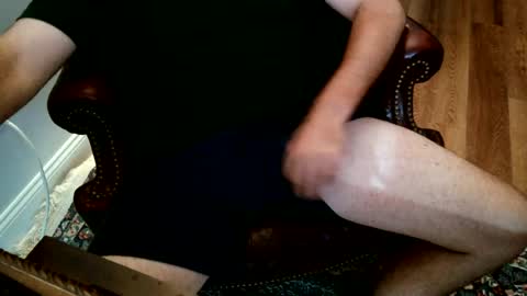 Snapshot of jamespembroke chatting on June 30, 12:11 am James Pembroke at your service online show from June 30, 12:11 am