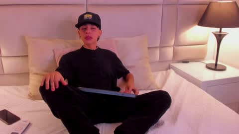 jamess_ford online show from January 28, 2:10 pm