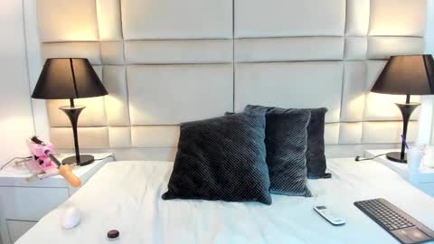 jamess_ford online show from February 21, 2:17 am