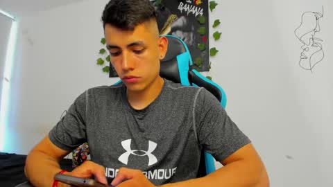 Jamess hott online show from December 21, 9:25 pm