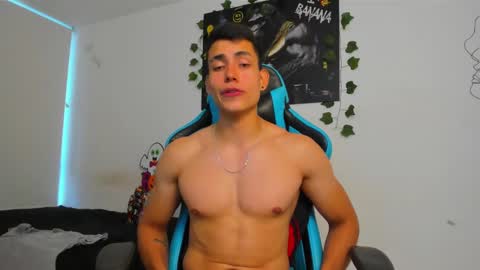 Jamess hott online show from February 13, 1:59 pm