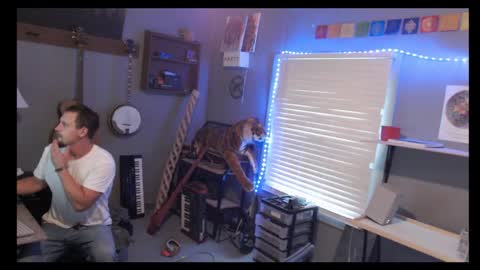 Snapshot of jameswebbscope chatting on May 2, 10:04 pm Jameswebbscope online show from May 2, 10:04 pm