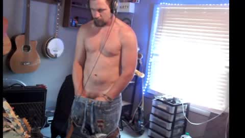 Snapshot of jameswebbscope chatting on May 9, 6:24 pm Jameswebbscope online show from May 9, 6:24 pm