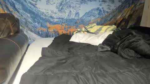 OF - Jamiejordans online show from December 13, 8:51 am