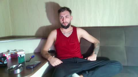 Snapshot of jamienoxus chatting on February 7, 7:07 am Robbie online show from February 7, 7:07 am