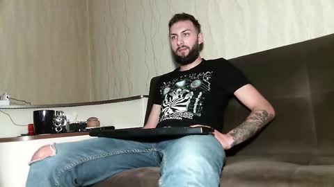 Snapshot of jamienoxus chatting on March 2, 10:56 am Robbie online show from March 2, 10:56 am