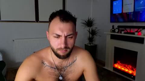 Snapshot of jamienoxus chatting on November 21, 6:01 am Robbie online show from November 21, 6:01 am