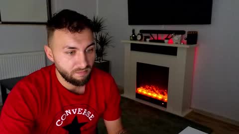 Snapshot of jamienoxus chatting on November 22, 6:56 am Robbie online show from November 22, 6:56 am