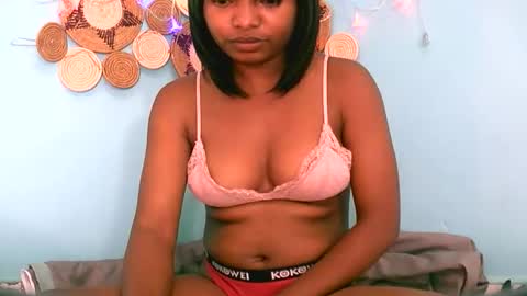 jamillah8 online show from April 21, 7:47 am