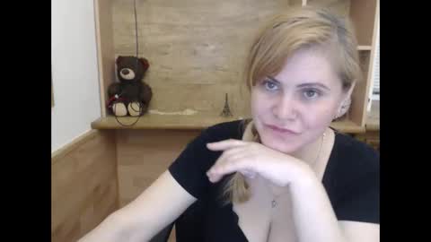 janaloveli online show from April 24, 8:33 pm