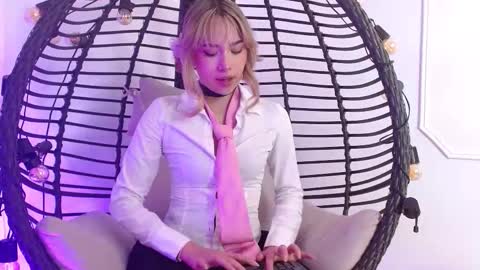 Snapshot of jane_roses0 chatting on February 26, 1:43 pm Jane online show from February 26, 1:43 pm