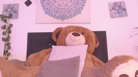 Snapshot of janeebony_ chatting on December 15, 6:15 pm Jane online show from December 15, 6:15 pm