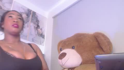 Snapshot of janeebony_ chatting on October 23, 5:33 pm Jane online show from October 23, 5:33 pm