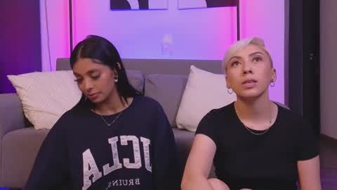 Snapshot of janehart_ chatting on December 5, 5:37 am Jane online show from December 5, 5:37 am