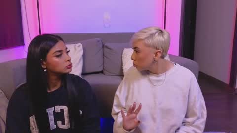 Snapshot of janehart_ chatting on December 11, 2:41 am Jane online show from December 11, 2:41 am