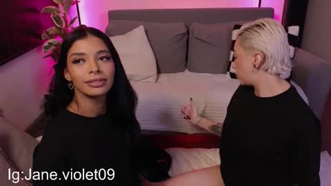 Snapshot of janehart_ chatting on October 2, 12:17 am Jane online show from October 2, 12:17 am