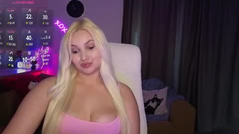 Snapshot of janemiss chatting on June 18, 3:49 pm Jane online show from June 18, 3:49 pm