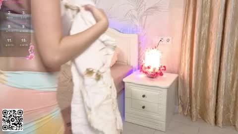 janepuff online show from October 31, 6:58 am