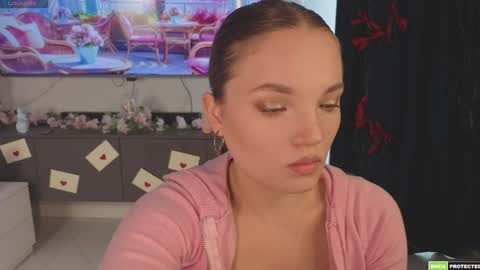 Hi Im Alice and here youll find something online show from April 10, 7:02 am